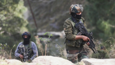Representative image J&K: Two terrorists arrested in Poonch; assault rifles, ammunition recovered