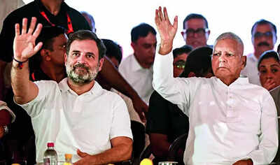 Rahul hits back at EC, says it's helping BJP steal votes