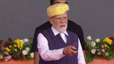PM Modi’s Fiery Speech In Bhavnagar: Atmanirbhar Bharat Is The Only Way To Protect India’s Future