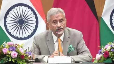 To stabilise global economy, EAM urges Germany to speed up FTA with EU