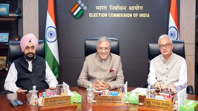 Bihar Assembly Polls: EC Announces Two-Phase Voting, Unveils 17 New Measures For Transparent Voting Bihar Assembly Polls: EC Announces Two-Phase Voting, Unveils 17 New Measures For Transparent Voting