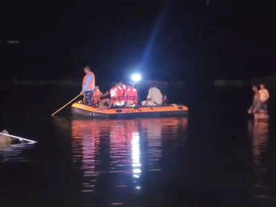 ANI photo MP: Tractor-trolley overturns in pond during Durga idol immersion; 11 drown