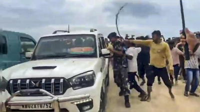 BJP MP & MLA assaulted during flood tour West Bengal: BJP MP & MLA assaulted during flood tour