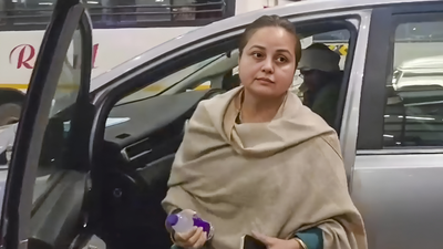 'Abuses hurled, slipper raised': Lalu Yadav family feud intensifies; Rohini Acharya alleges insult over kidney transplant