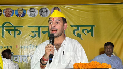 'Attack on RJD’s soul': Tej Pratap flags ‘pressure’ on Lalu, Rabri; makes plea to PM Modi, Shah