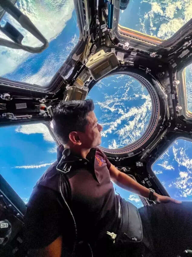 .