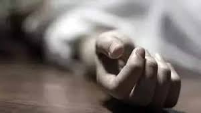 Man kills 8 month pregnant wife in drunken rage