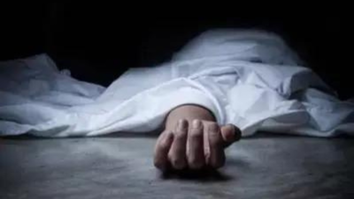 Uttar Pradesh: Girl thrashed by dad over affair with cousin, dies