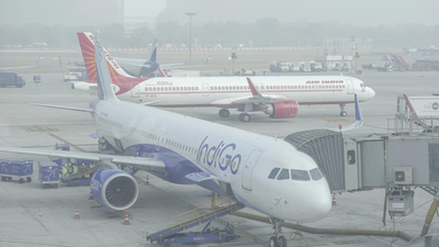Delhi AQI crosses 400: Dense fog disrupts flight ops across India; govt, airlines issue advisories