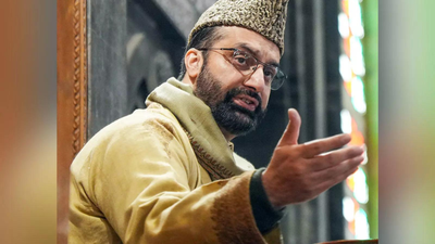 J&K: Mirwaiz removes Hurriyat from social media handle; cites ‘government pressure’