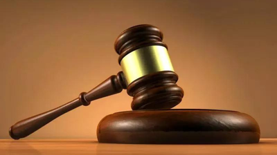 Time spent together 65 days; legal battle: 13 yrs & 40 cases