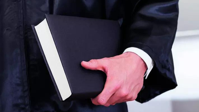 CIC: Lawyers can't use RTI for cases they are handling