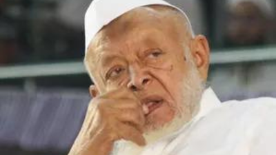 Congress's flexible religious policy damaged India: Arshad Madani