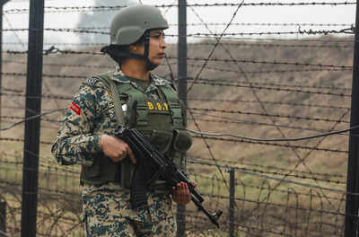 Representational image BSF nabs Bangladeshi national near border; hands him over to police