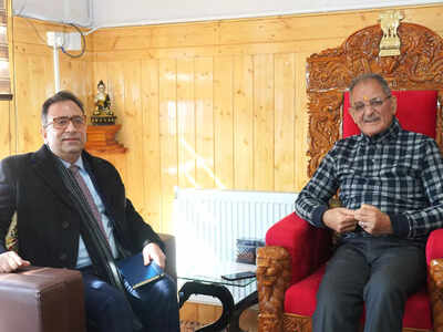 Ladakh chief secretary Ashish Kundra (left) calls on Ladakh LG Kavinder Gupta Ladakh's new chief secy Ashish Kundra vows peace