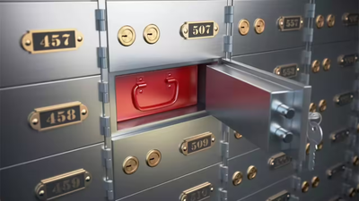Sangli bank lockers cleaned out