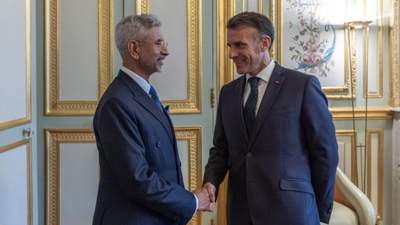 (X @DrSJaishankar) Jaishankar meets French President Emmanuel Macron: EAM conveys PM Modi’s warm wishes; exchanges views on global issues