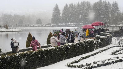 Over 1.7 crore tourists, including 36,000 foreigners, visited J&K in 2025: Govt