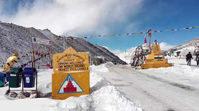 BRO clears snow, NH-701A thrown open before time
