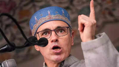 'Everyone believes rumours': Omar Abdullah warns of petrol pump shutdown over panic queues