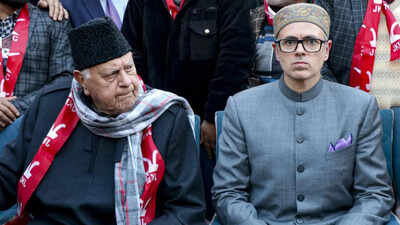 <p>File photo: Jammu & Kashmir chief minister Omar Abdullah and National Conference chief Farooq Abdullah</p> Efforts on to evacuated Kashmiri students from Iran: Farooq and Omar Abdullah
