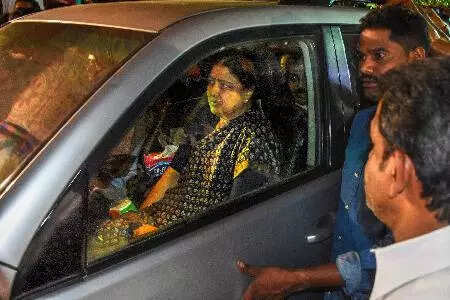 VK Sasikala arrives her native village in Thanjavur for her husband Natarajan’s funeral and last rites, from Bengaluru’s Parappana Agrahara Jail (Image/PTI)