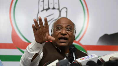 'Called PM Modi Terrorist': Piyush Goyal LAMBASTS Rahul Gandhi, MK Stalin Over Kharge's Remark 'Called PM Modi Terrorist': Piyush Goyal LAMBASTS Rahul Gandhi, MK Stalin Over Kharge's Remark