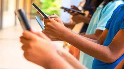. In 3 years, mobile ban in schools globally have doubled: Report