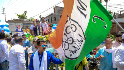 West Bengal polls: 77-yr-old dies of 'heart attack' as kin fight home voting officials