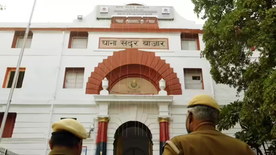 ‘Broke iron mesh, pelted stones’: FIR after mazaar vandalised, 'chadar' burnt in UP’s Shahjahanpur