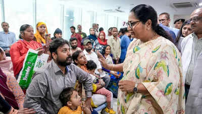 Delhi CM conducts surprise check at Aruna Asaf Ali hospital; directs for summer preparedness