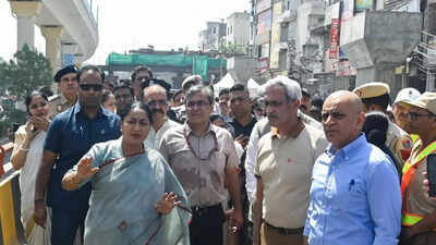 Delhi CM pulls up officials during inspection in Azadpur, directs steps to reduce waterlogging