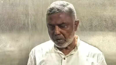 <p>ED questions TMC MLA in Kolkata land-grabbing case; I-T raids home, poll office ahead of Bengal vote<br></p> ED questions TMC MLA in Kolkata land-grabbing case; I-T raids home, poll office ahead of Bengal vote