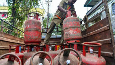 Average daily LPG bookings back to pre-conflict levels: Government