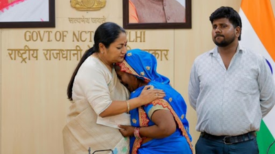 Delhi CM provides COVID ex gratia of Rs 1 cr each to kin of six deceased govt employees
