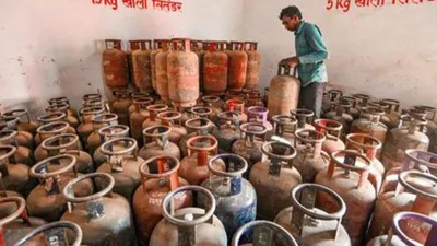 Representative image (IANS) KMVN gas manager dies, colleagues cite 'work pressure'