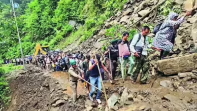 . Landslide blocks Kedarnath road; 10,000 stranded pilgrims rescued