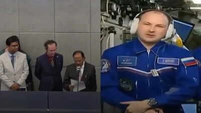 Ajit Doval poses three questions to Russian cosmonauts (Source: Sputnik India) ‘What’s it like when nothing’s under your feet?’ Ajit Doval poses three questions to Russian cosmonauts