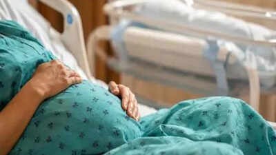 Representative image 54% of deliveries in private hosps are through C-section
