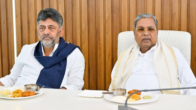 Karnataka CM likely to step down; DKS, Siddaramaiah bonhomie: What happened at key breakfast meeting