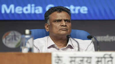CAG Sanjay K Murthy (File photo) CAG: Governance is barrier in ease of urban mobility