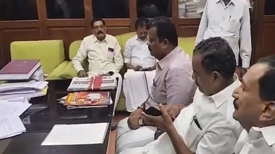 Tamil Nadu political crisis: Rebel AIADMK MLA Balakrishna Reddy backs EPS, submits apology letter amid party turmoil