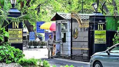 Gymkhana Club Challenges Eviction Notice, Delhi High Court Issues Notice To Centre | Watch Gymkhana Club Challenges Eviction Notice, Delhi High Court Issues Notice To Centre | Watch