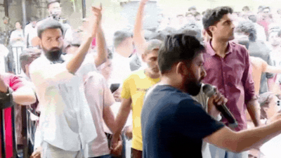 Video: Woman hurls ink at CJP founder Abhijeet Dipke as protest continues at Jantar Mantar