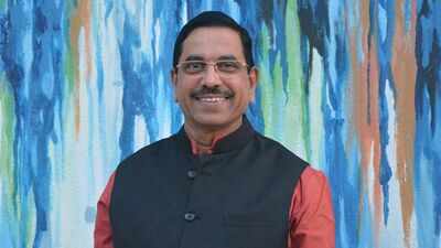 Pralhad Joshi named new education minister after Prez Murmu accepts Pradhan's resignation