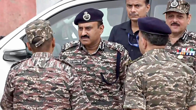 Delhi Police Special Cell Probe Into Violence Against 129 Personnel, 11 FIRs Registered | Watch Delhi Police Special Cell Probe Into Violence Against 129 Personnel, 11 FIRs Registered | Watch