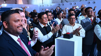 Sonowal unveils first Made in India EXIM shipping container, Maersk orders 1,000 of them Sonowal unveils first Made in India EXIM shipping container, Maersk orders 1,000 of them