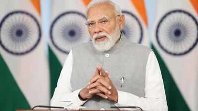 Modi speaks to Qatar Amir, recalls legacy of his father