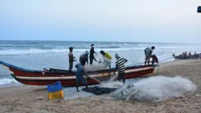 Sri Lankan navy arrests nine Indian fishermen (Representative photo) 9 Indian fishermen held by Sri Lankan navy for alleged illegal fishing
