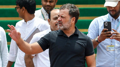 'Pellet guns in Delhi, AK-47s in Bihar': Rahul Gandhi attacks Modi govt over 'jaanleva' system against students